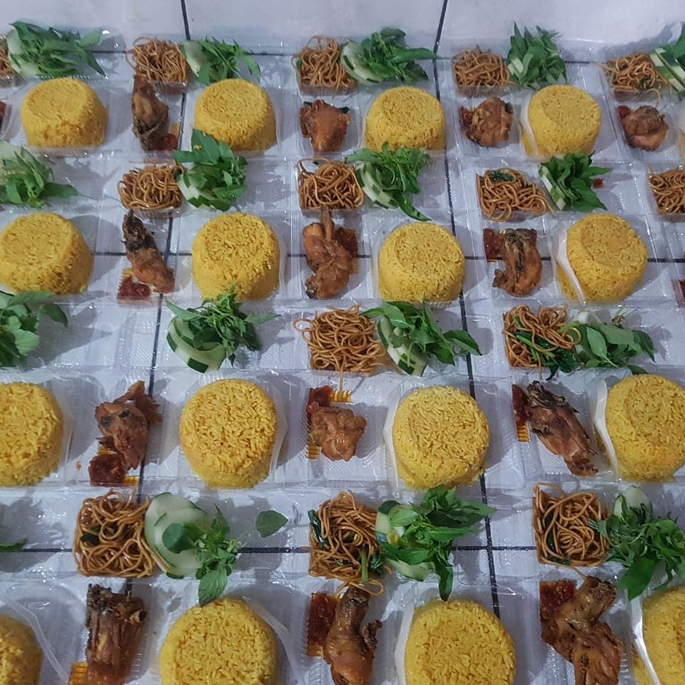 nasi kuning Batabual - Maluku